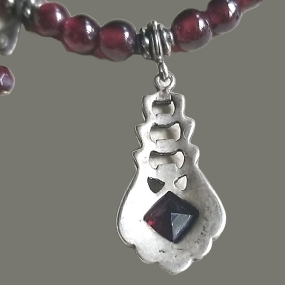 Vintage Art Deco 1920s Garnet and Marcasite Sterling Silver Beaded Necklace - Picture 3 of 16